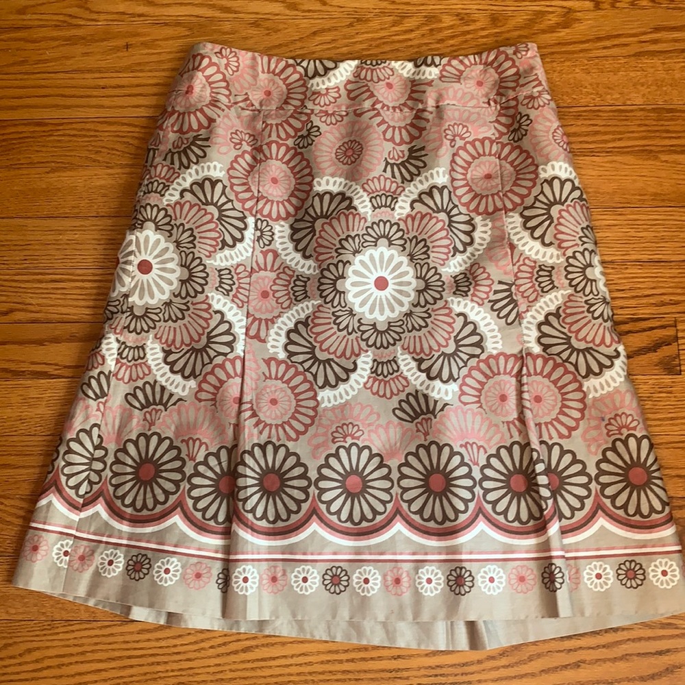 Short/Midi Floral Skirt!